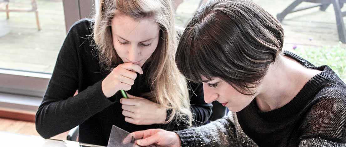 Doris Lehner (ZORN industries, Wien) und Katharina Schillinger (Museum für Kommunikation, Berlin). Typoakademie, »Typografie Berlin Special Weekend« am 27. und 28. November 2015 in Berlin. Foto: Wolfgang Beinert, Berlin.