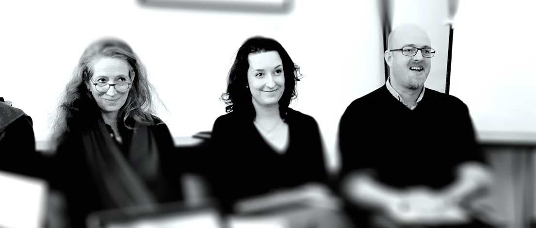 Sophie Bach (Sophie Bach Design, Hamburg), Ann-Katrin Schumann (alvons branding, Hamburg) und Bjoern Musyal (Altigi GmbH, Hamburg). Typoakademie, Seminar »Typografie im Grafik- und Kommunikationsdesign« am 25. April 2016 im Literaturhaus Hamburg. Foto: Wolfgang Beinert, Berlin.