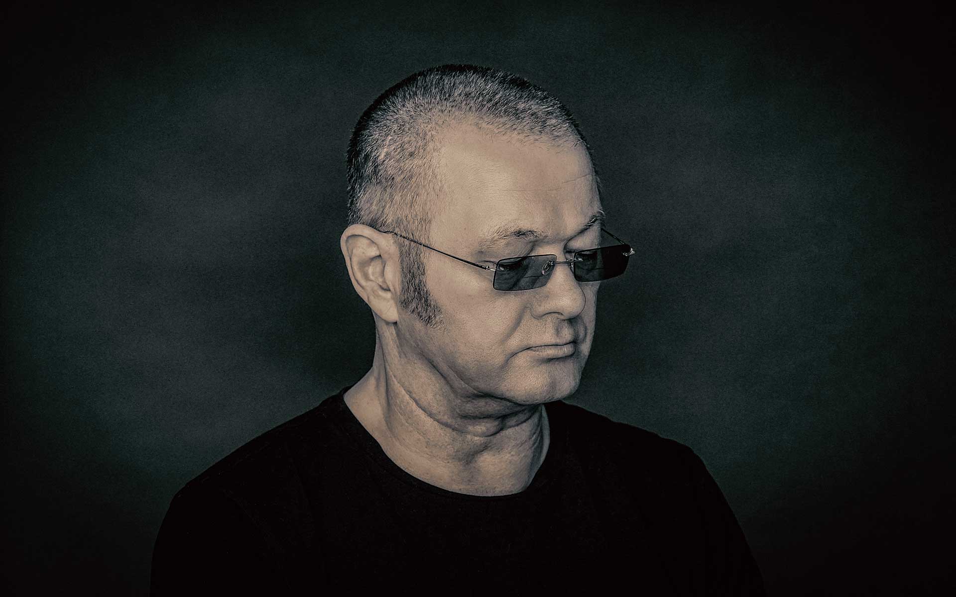 Portrait von Wolfgang Beinert, Kommunikationsdesigner, Typograf und Fotograf, Berlin 2025.